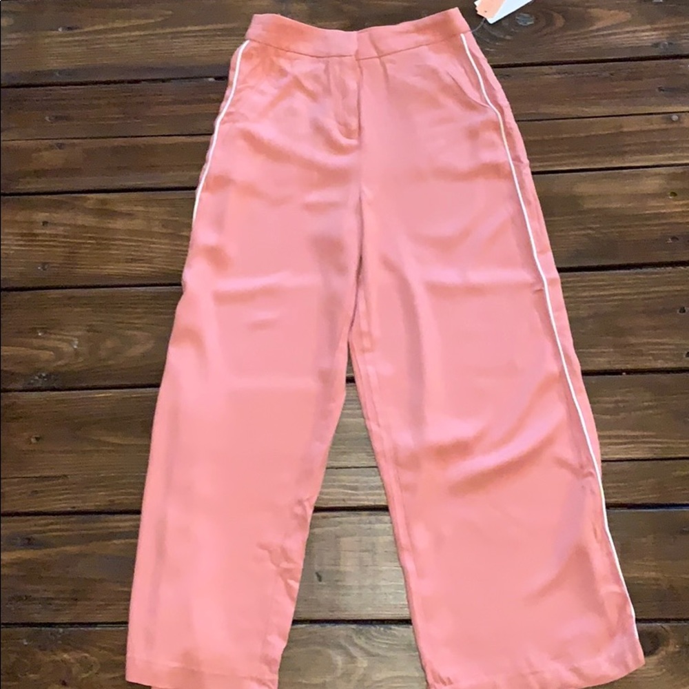 GB Piped Crop Pants